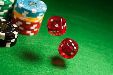 Live roulette table on cr 777 iOS Web with dealer and betting interface